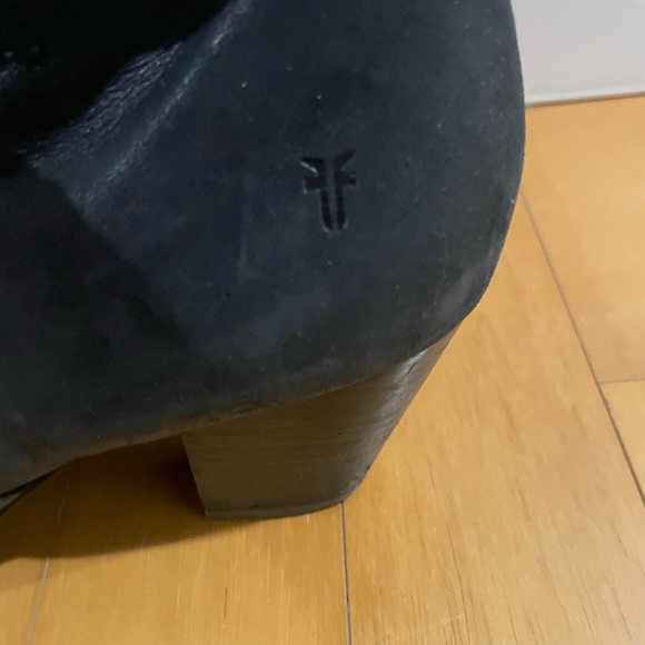 FRye Women's Jennifer Ankle Leather Booties - Picture 5 of 5